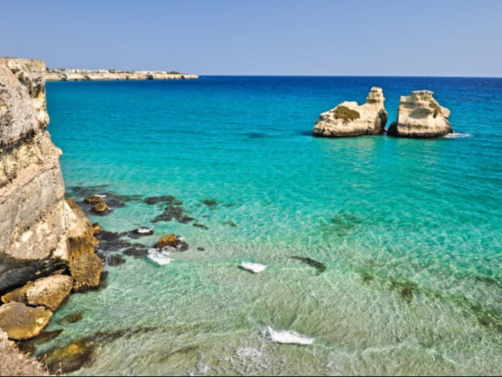 I faraglioni delle Due Sorelle a Torre dell'Orso