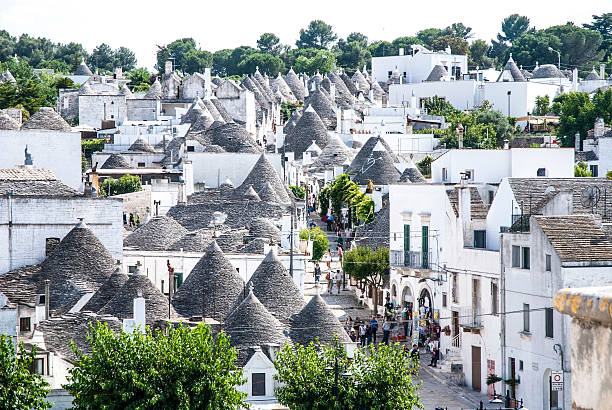 I tetti a cono dei trulli di Alberobello